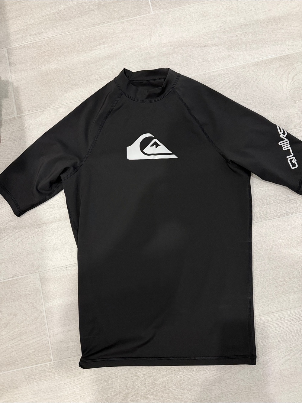 Quiksilver Men's Black Short-Sleeve Rash Guard with White Logo